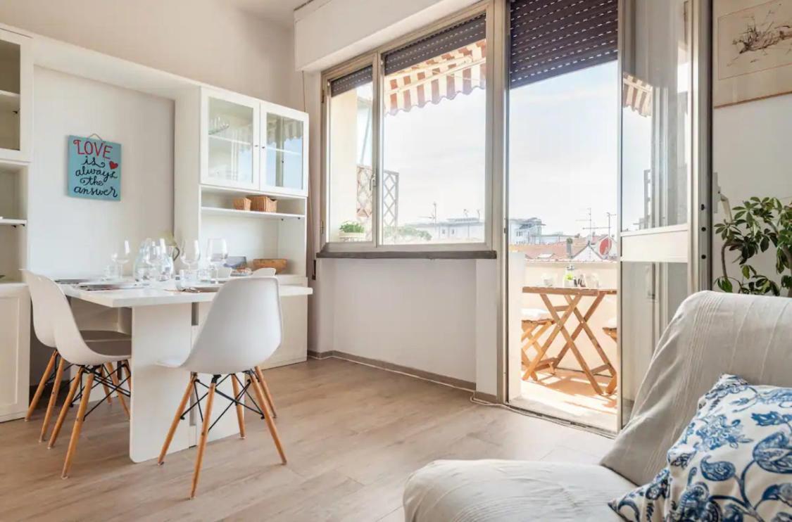 Seaside Apt Private Parking And Near The Beach Viareggio Zewnętrze zdjęcie